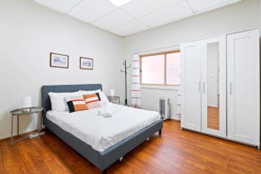Chadstone Holiday E2 Villa